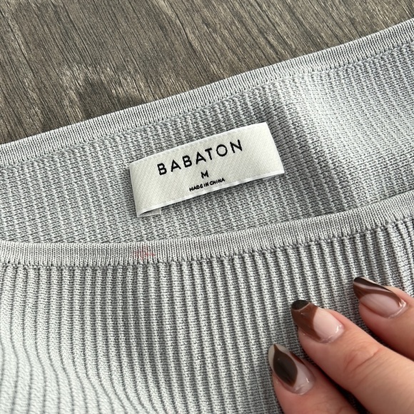 ARITZIA- Babaton Sculpt Knit Tube Top - Picture 3 of 3